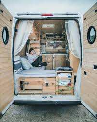 Les Decouvertes De La Semaine Sur Pinterest 4 Van Amenage Fourgon Amenage Camping Car Amenagement Camionette