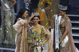 Ayu maulida berhasil mengharumkan nama indonesia di daftar 21 besar miss universe 2021. Ayu Maulida Putri Puteri Indonesia 2020