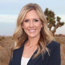 Kimberly Keil's Instagram, Twitter & Facebook