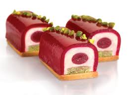 Buchette Charleston Cerfdellier Le Blog Gateau Individuel Dessert Fraise Gateaux Et Desserts