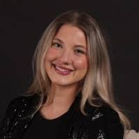 Nancy Selman's Instagram, Twitter & Facebook