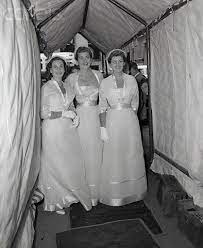 1953 Eunice Kennedy S Sisters Arriving At Her Wedding Leute
