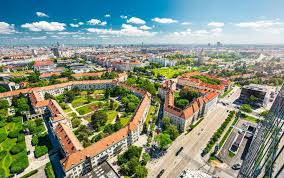 From paulanergasse tram stop, seven minutes from the hotel, you can catch line 1, taking you round the ringstraße. Holiday Inn Vienna South An Ihg Hotel Wien Aktualisierte Preise Fur 2021
