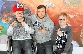 Domtendo reagiert auf super mario bros. Zeit Zum Leben Gewinnen Mettinger Familie Sammelt Spenden Fur Den Letzten Weg Ihres Todkranken Sohnes Westerkappeln Westfalische Nachrichten