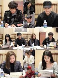 One ordinary day, serial drama korea thriller terbaru, akan segera tayang pada 27 november di viu. Cast Gather For First Script Reading Of Upcoming Variety Drama Producer Kim Soo Hyun Korean Shows Drama Korea Terbaru