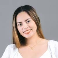 Delia Albert's Instagram, Twitter & Facebook