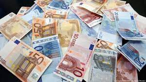 Euro exchange rates and currency conversion. Die Ezb Will Den Euro Digitalisieren Wirtschaft Dw 02 10 2020