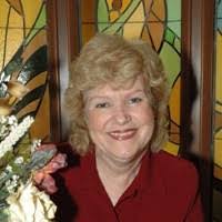 Shelly Bergstrom's Instagram, Twitter & Facebook