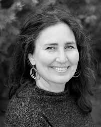 Miriam Gunn's Instagram, Twitter & Facebook