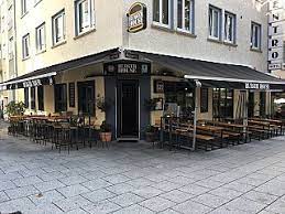 Kirschner can still remember how he cleaned the entryway with a vacuum cleaner, broom and dust pan for the guests who were already waiting outside. Burger Haus Aus Nurnberg Speisekarte