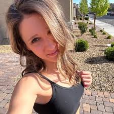 Jacqueline Chappell (@jacqueline_chappell) • Instagram photos and videos