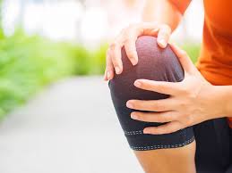 Many people would expect to feel pain on the side of the hip, but in reality, many people who have hip arthritis often have pain in their groin. Study Gout Patients At Higher Risk Of Knee And Hip Replacement Creakyjoints