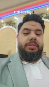 EINE FLIEGE: Ein Blick auf die Tierwelt