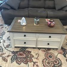 Bolanburg Coffee Table With Lift Top In 2020 Coffee Table Lift Top Coffee Table Ashley Furniture Homestore