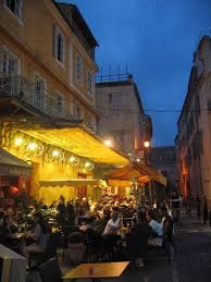 una pizca de cine musica historia y arte vincent van gogh nos habla de su terraza de cafe por la noche 1888 lugares hermosos vincent van gogh van gogh