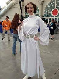16 Super Cool Halloween Costumes For 70s Girls Leia Costume Princess Leia Costume Diy Princess Leia Costume