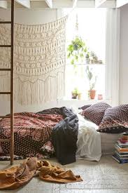 Boho Bedroom Bohemian Bedroom Ideas On A Budget Bohemian Chic Bedroom Chic Bedding Bedroom Boho Chic Bohemian Room Decor Bohemian Bedroom Design Bedroom Styles
