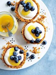 These Quick Fix Lemon Curd Gingernut Tarts Are The Perfect Last Minute Dessert Option For When You Need To B Desserts Thanksgiving Desserts Easy Easy Desserts