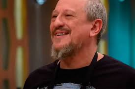 MasterChef Celebrity: El "Loco" Montenegro se quebró ante las emotivas  palabras de Daniel Aráoz