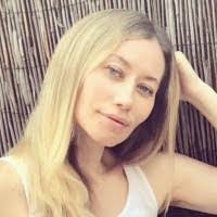 Naomi Bryant's Instagram, Twitter & Facebook