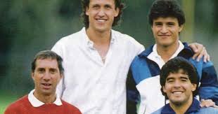 Claudio borghi analizó el presente de argentina y lionel messi en la copa américa. Borghi Sobre Maradona Me Arrepiento De No Haber Estado Cercano