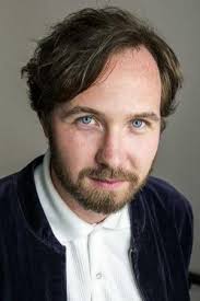 Vuxna människor (2022)