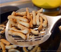 Tschak Tschak Ist Eine Sussspeise Die In Der Tatarischen Und Baschkirischen Kuche Verbreitet Ist Und Ist Auf Jeden Feier Rezepte Russisches Essen Lecker Backen