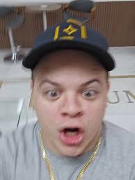 Franco Javier (@frankizia)