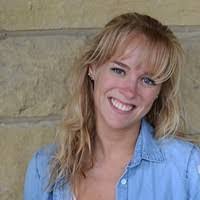 Katie Holz's Instagram, Twitter & Facebook