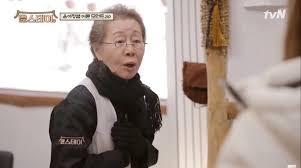 그는 윤여정이 한국에서는 넉넉한 마음 씀씀이와. ì˜¤ìŠ¤ì¹´ìƒì— ê°€ìž¥ ê·¼ì ' ìœ¤ì—¬ì • ì‹œìƒì‹ 20ê´€ì™•ì— ì´ì–´ ì—„ì²­ë‚œ ì†Œì‹ ì „í•´ì¡Œë‹¤ ìœ„í‚¤íŠ¸ë¦¬