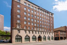 Hotel hampton inn & suites dothan 3 stars is situated in 4684 montgomery highway in dothan just in 6 km from the centre. Hampton Inn Suites Atlanta Downtown Downtown Atlanta Ga