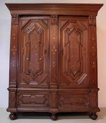 Jahrhunderts begann und bis ca. Imposanter Barock Schrank Gefertigt Im Jahr 1759 Aus Eiche Antik Kolosseum Nr 274212770028 Oldthing Kleiderschranke