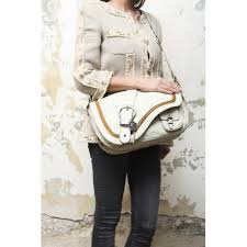 Sac a main cuir blanc. Sac Christian Dior Saddle En Cuir Blanc Casse Et Camel Valois Vintage Paris