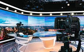 French television 1, or most known for its acronym, tf1, is the first and oldest television channel in france. Visitez Les Coulisses De Tf1 Tf1 Et Vous