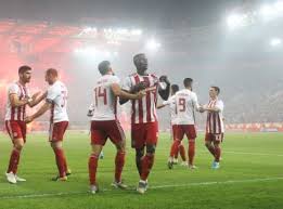 Ένα σκληρό μαρκάρισμα του βαμβακά πάνω στον τζηρά ήταν η κίνηση που άναψε τα αίματα στο φινάλε του πέμπτου τελικού της handball premier ανάμεσα σε ολυμπιακό και αεκ. Olympiakos Aek 2 0 Milhse H Ery8roleykh Poiothta A8lhtika News 24 7