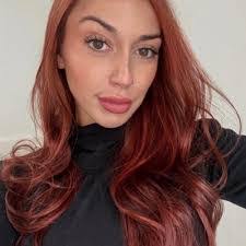 Lydia Lloyd's Instagram, Twitter & Facebook