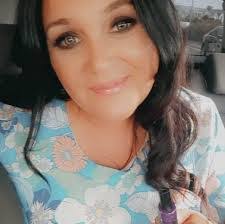 Shauna Kearns's Instagram, Twitter & Facebook