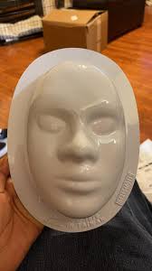 Help?!!! How can i make a mold of this without having to fill it?