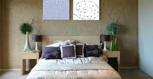 If the bedroom is where you want to hang artwork for feng shui and the room is located in the south section of the house, then this space has a fire elemental base. 20 Examples Of Perfect Feng Shui Bedrooms