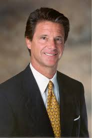 Donald Knaus's Instagram, Twitter & Facebook