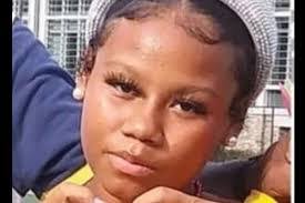 Kendra Stone's Instagram, Twitter & Facebook