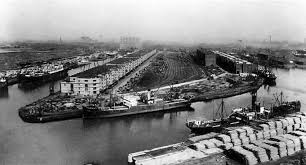 Search the map to discover hundreds of properties to buy or rent. Salford Quays Trail Manchester Docks