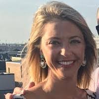 Tracy Hovis's Instagram, Twitter & Facebook