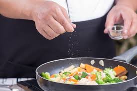 Makanan penyebab darah tinggi merupakan pantangan bagi penderita tekanan darah tinggi karena akan memperparah atau meningkatkan tekanan darah dalam tubuh. Diet Hipertensi Yang Efektif Menurunkan Tekanan Darah Hello Sehat