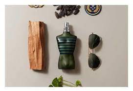 Le parfum pour homme le male aviator de jean paul gaultier (2020) est une fragrance boisée aromatique. Jean Paul Gaultier Le Male Aviator Reviews Makeupyes