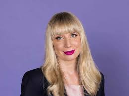 Celia Robinson's Instagram, Twitter & Facebook