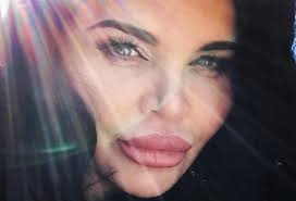 Majka dvoje djece vratila se 'najstarijem zanatu': Čime se bavim moj sin  saznao je iz novina!