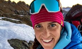 It was owned by several entities, from tamara lunger to redacted for privacy, it was hosted by mittwald cm service gmbh und co.kg. Tamara Lunger In Volo Verso Il K2