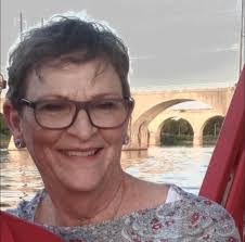 Heather Hausmann's Instagram, Twitter & Facebook