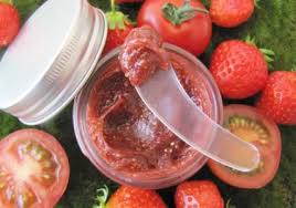 Recette Mon Gommage A La Tomate Et Aux Pepins De Fraise Aroma Zone Gommage Recette Beaute Gommage Visage